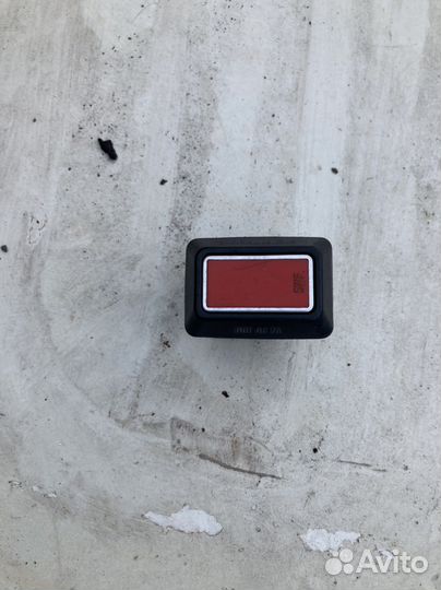 Кнопка аварийки Mercedes w123