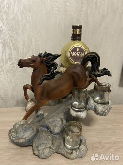 Конь - подставка для коньяка