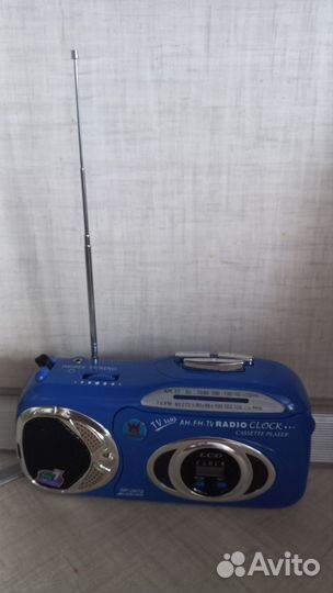 Радиоприемник, кассетный плейер