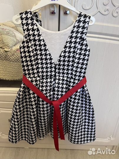 Платье праздничное для девочки 122