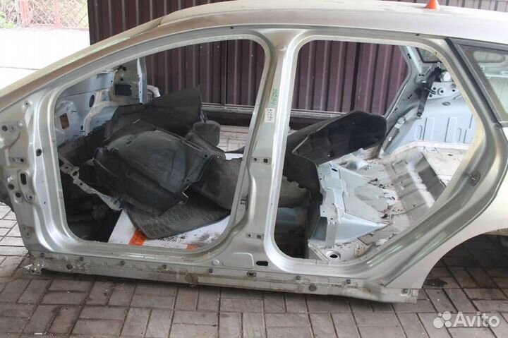 Порог левый Ford Focus 3 2011