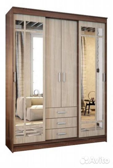 Шкаф купе с зеркалом