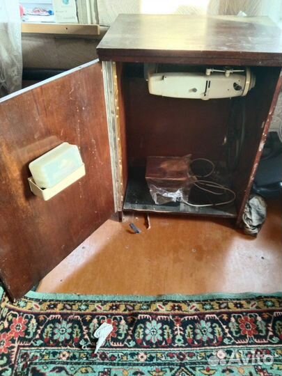 Швейная машинка veritas