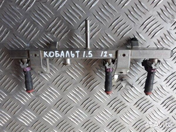 Топливная рампа,топливная рейка Chevrolet Cobalt