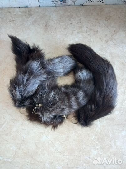 Хвосты с кольцами как брелоки