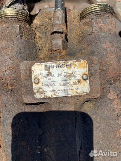 Бортовой редуктор Hitachi ZX330-3