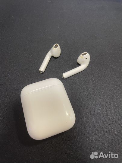 Беспроводные наушники apple airpods 1