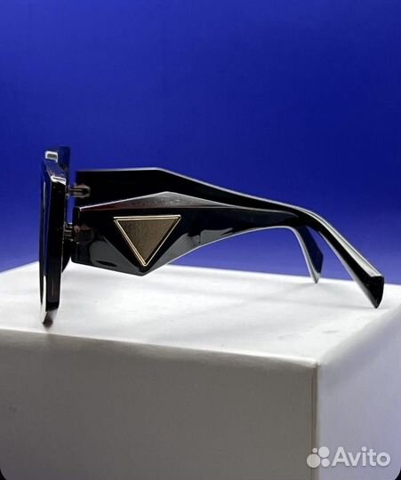 Солнечные очки женские новые