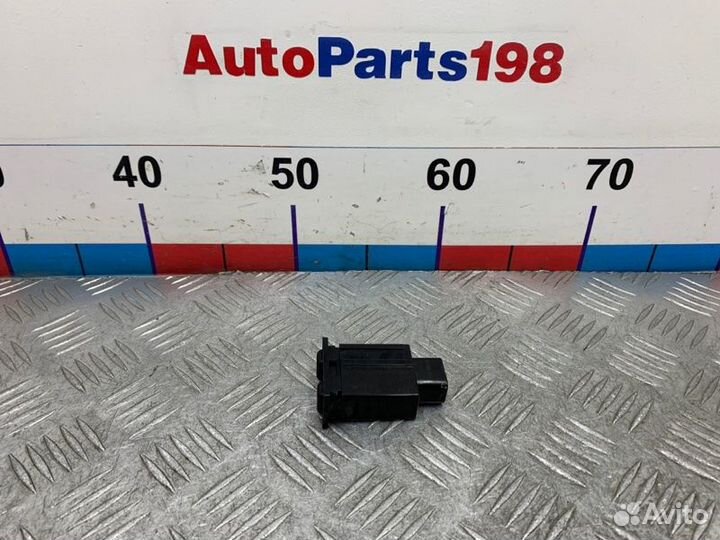 Кнопка обогрева сидения Toyota Camry V40 2azfe