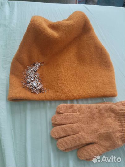 Набор шапка и Перчатки