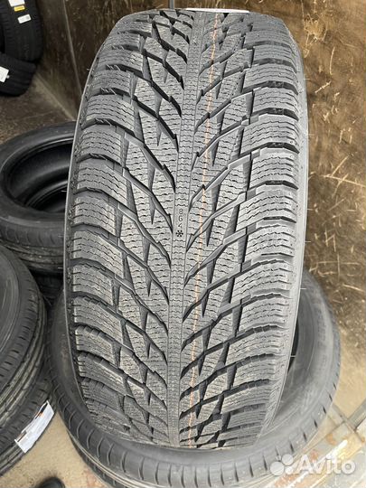 Ikon Tyres Autograph Snow 3 SUV 275/45 R20 110T