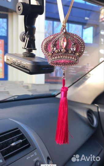 Брошь и подвеска 