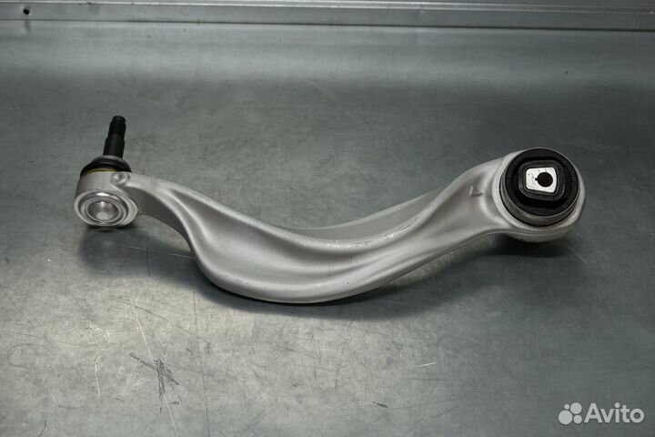 Рычаг передний правый продольный BMW 5,6 F10 F12 F