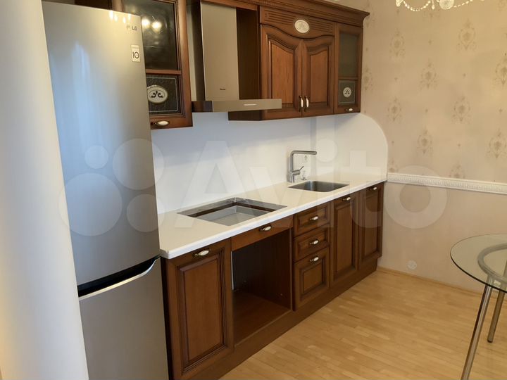 3-к. квартира, 73 м², 7/10 эт.