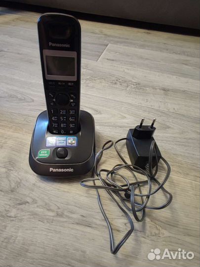 Телефон Panasonic с определителем номера