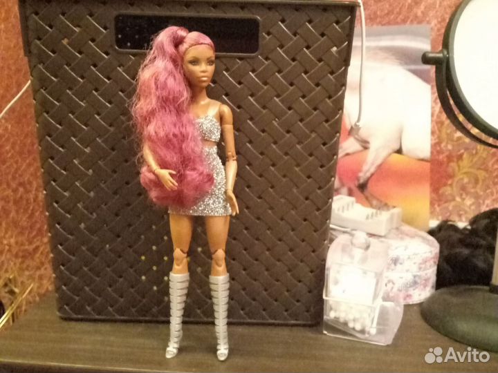 Кукла barbie looks мулатка Тамика