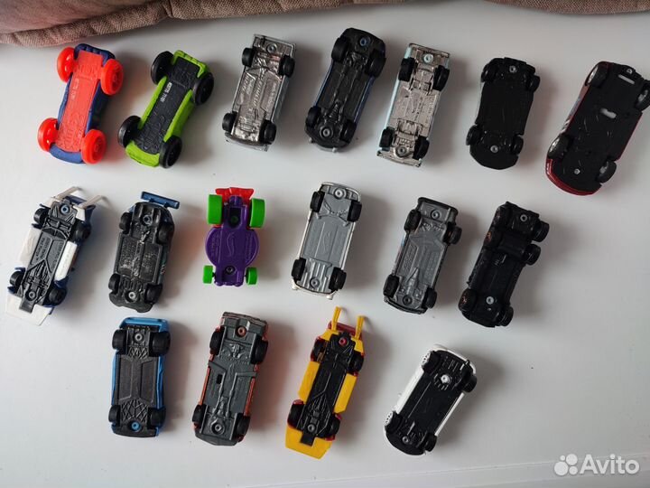 Машинки hot wheels пакетом