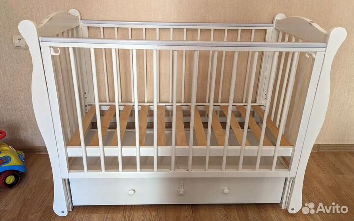 Кроватка детская, Красная звезда