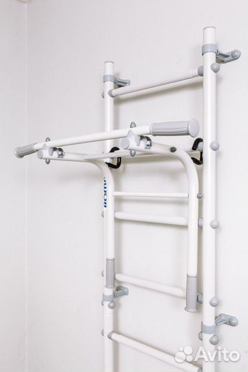 Турник и брусья на шведскую стенку