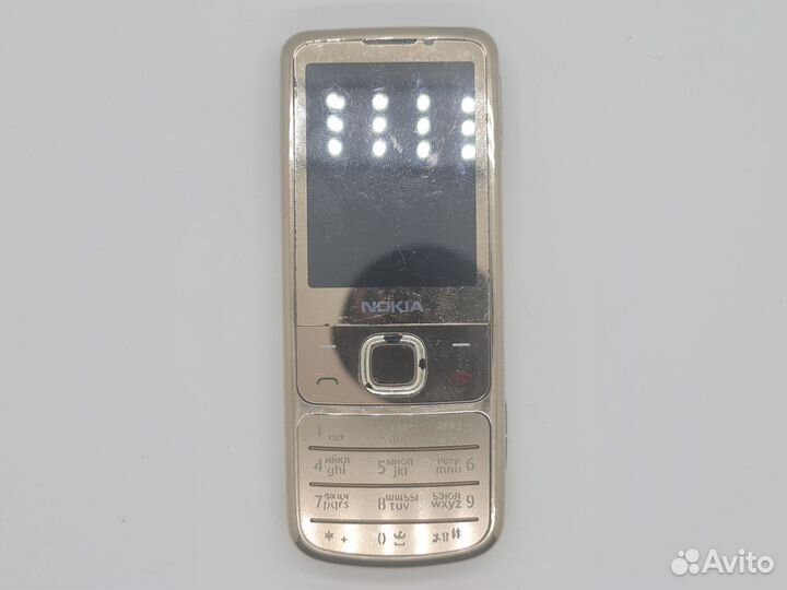 Nokia 6700 classic Gold Edition