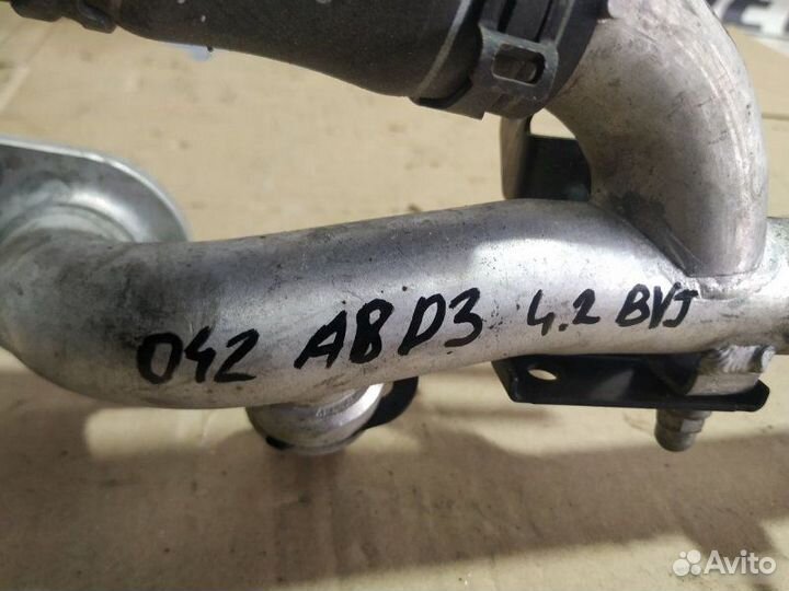 Трубка системы охлаждения Audi A8 D3 4.2 BVJ 2008