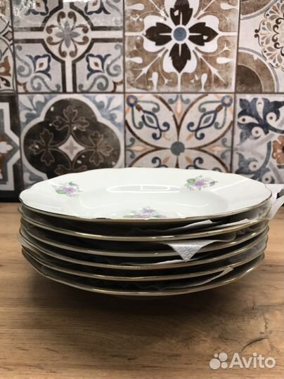 Тарелки обеденные