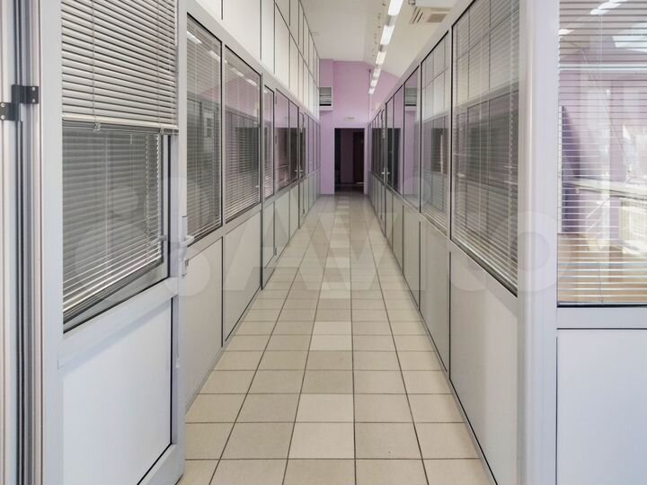 В нежилом здании/кабинеты+open space