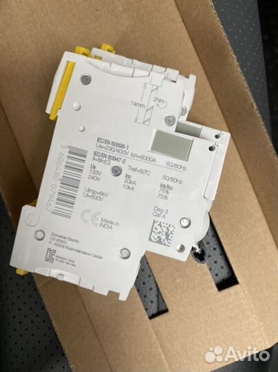 Автоматический модульный выключатель 10А Schneider