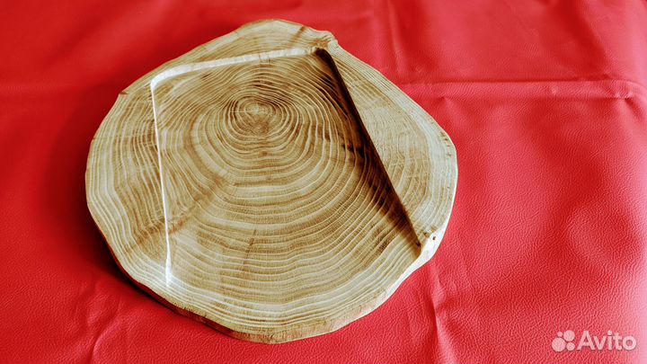 Доска сервировочная из спила дерева