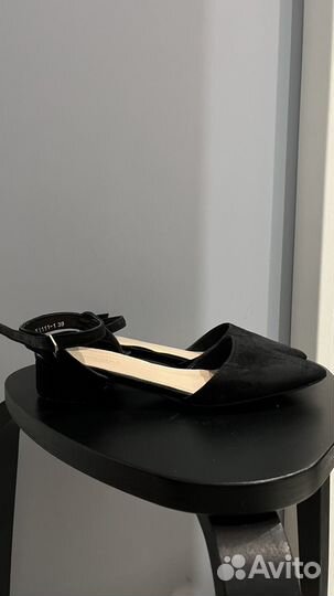 Босоножки черные замшевые 39 р-р