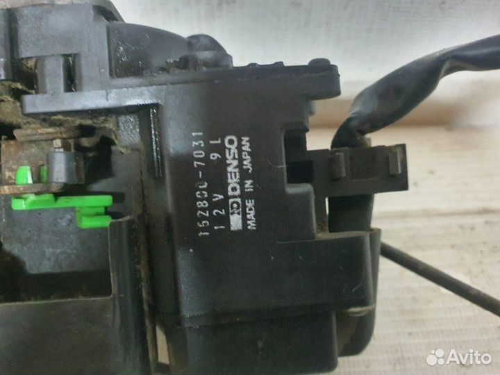 Замок передний правый Mazda 626 седан 1997