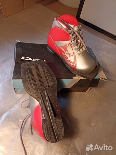 Лыжные ботинки 31 р новые