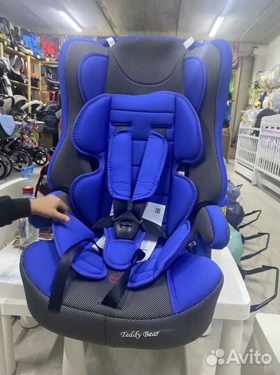 Автокресло новое от 9 кг до 36