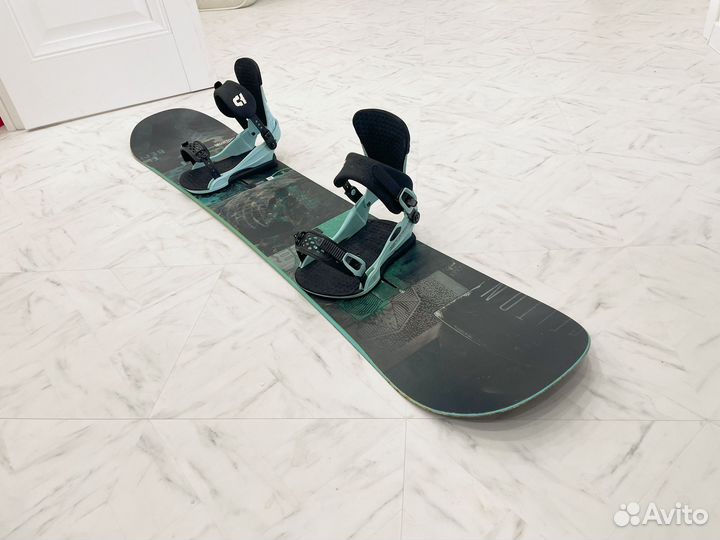 Сноуборд комплект мужской с ботинками