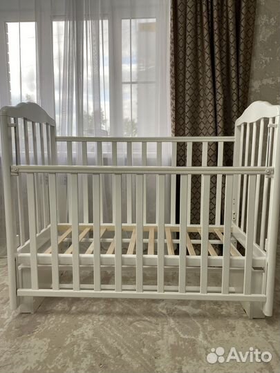 Кровать с матрасом