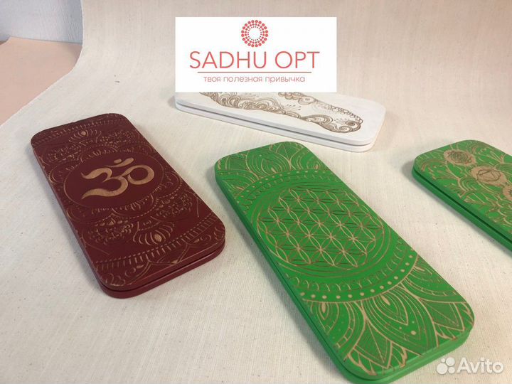 Доска садху с алюминиевыми гвоздями c гравировкой