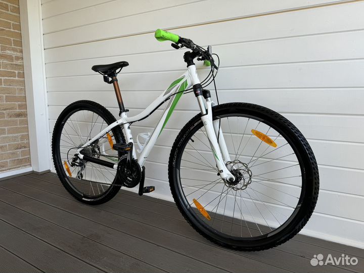 Женский велосипед Specialized Myka Disc 29