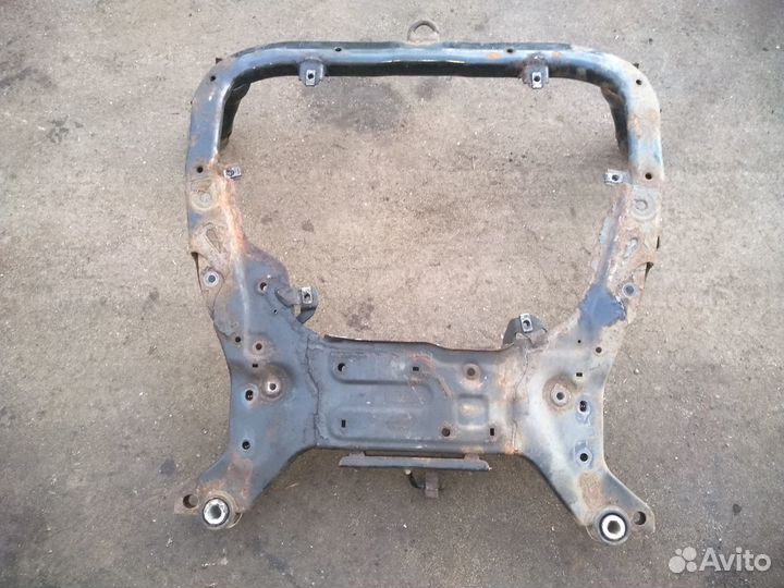 Подрамник передний Land Rover Freelander 2 07-14