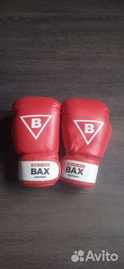 Боксерские перчатки