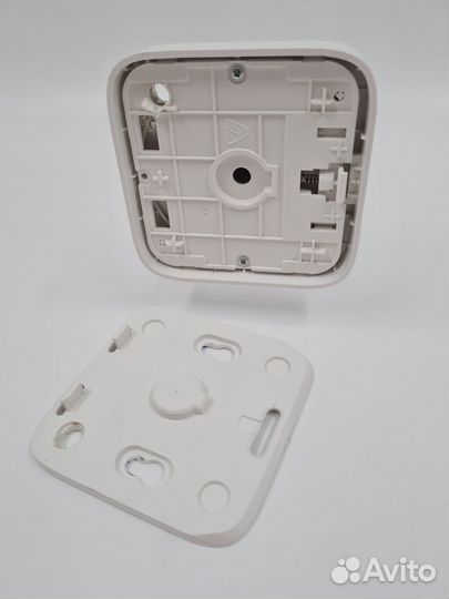 Камера видеонаблюдения Hikvision DS-2CD2423G0-I