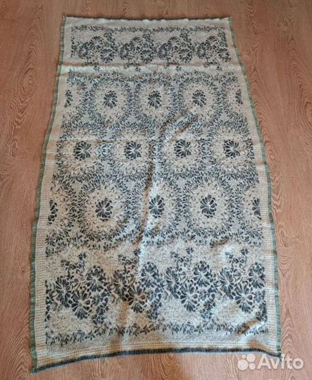 Покрывало шерстяное,плед