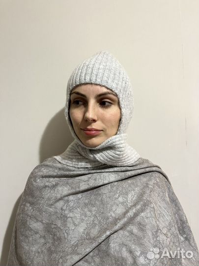 Женская трендовая шапка