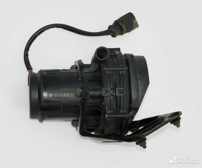 Насос вторичного воздуха Audi A8 6.0 V12 2001г