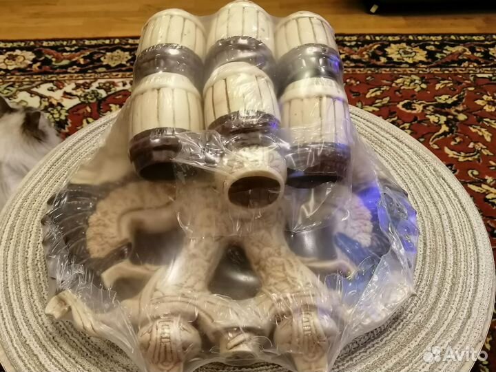 Глиняный кувшин для вина