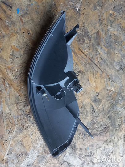 2006 Фонарь габаритный правый Nissan Serena TC24