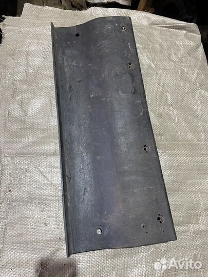 Накладка петли багажника Тойота Корона SF ST170