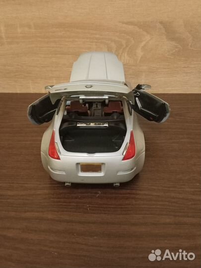 1/18 Nissan 350z