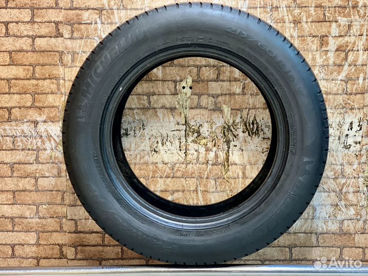 Michelin Primacy HP 215/60 R16