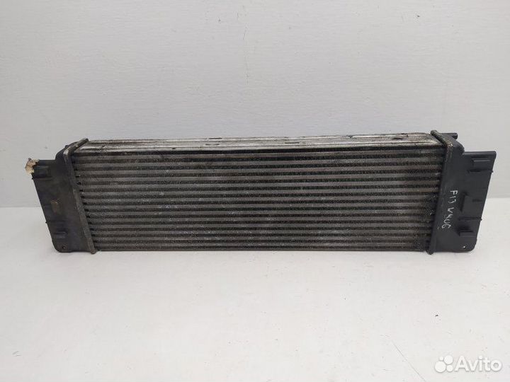 Б/У Б/У Интеркулер Valeo A9065010101 mercedes-benz