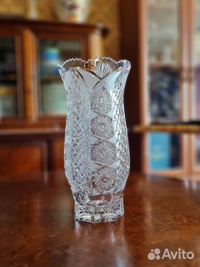 Большая хрустальная ваза для цветов Дятьково новая